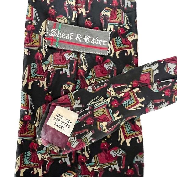 Vintage Silk Elephant Tie Sheaf & Caber Made in USA Black, Burgundy + Gray - Picture 3 of 3